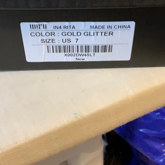 IDIFU Silver Stiletto Heels with Ankle Strap - Picture 7 of 7